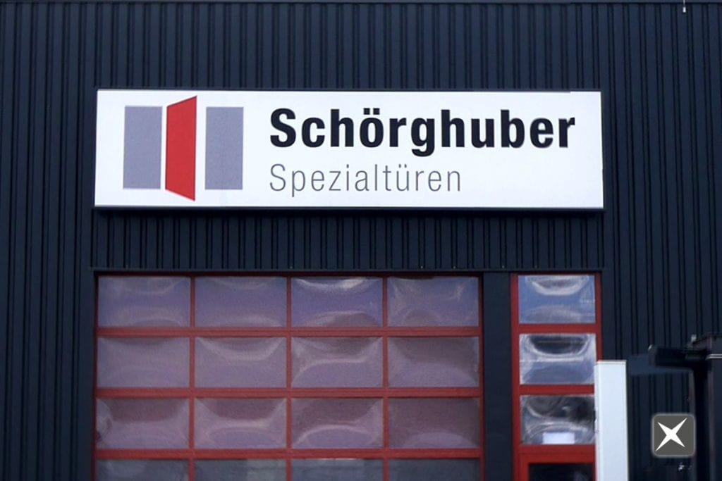 Leuchttransparent für Schörghuber