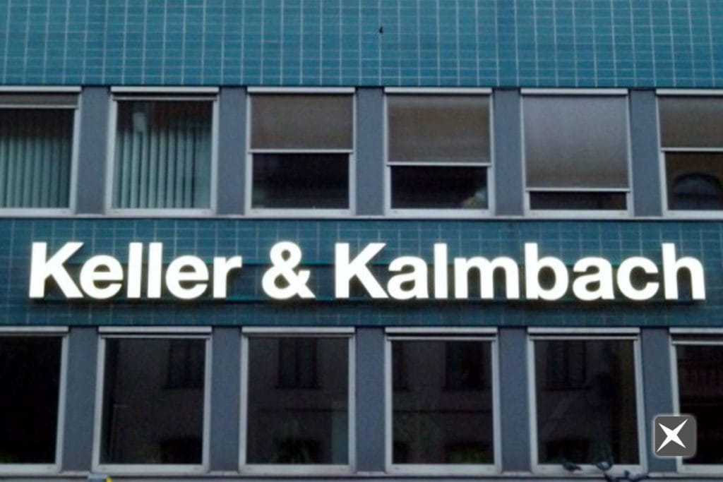 Leuchtbuchstaben für Keller und Kalmbach