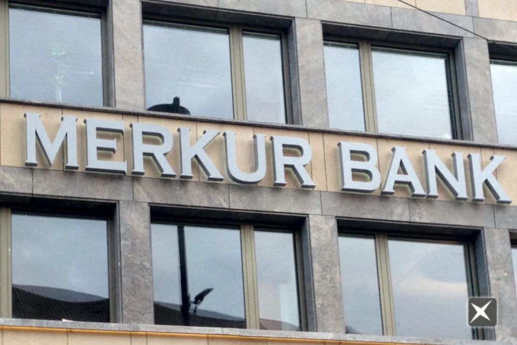 Leuchtbuchstaben Merkur Bank