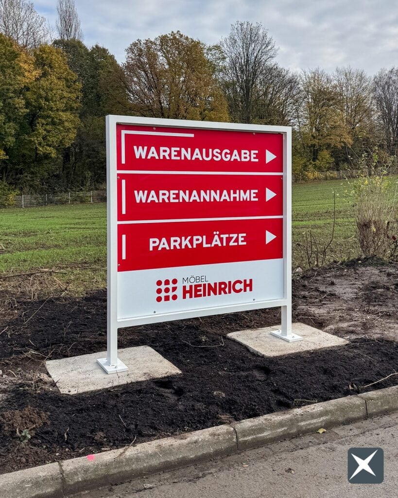 Einfahrtspylon