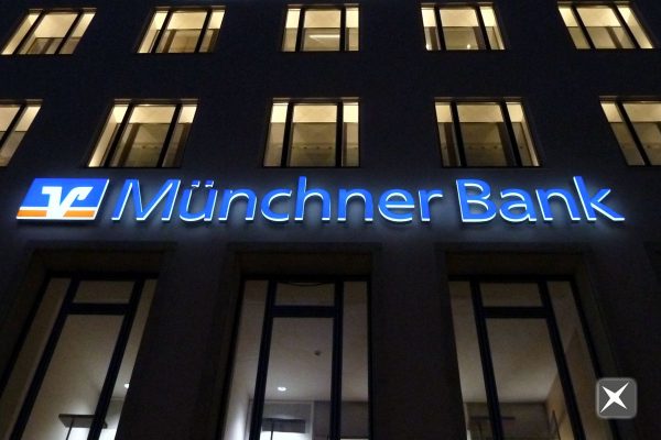 Leuchtschrift Münchner Bank